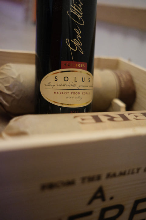 Solus 2011-Red-Gere-The Wine Key